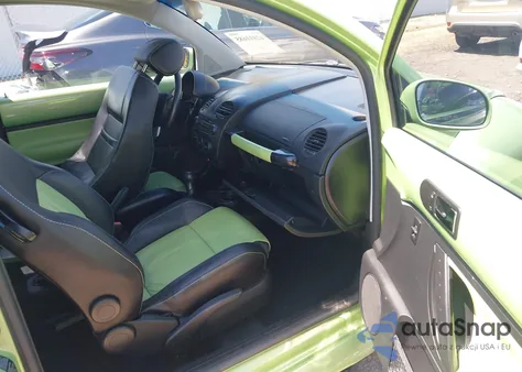 2003 Volkswagen New Beetle Gls 1.8T z USA, uszkodzony, nr VIN 3VWCD21C33M406259